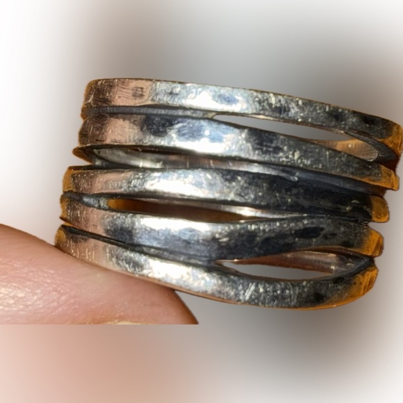 James Avery Stacked Sterling Silver Hammered Ring Size 7 Pre-Owned EUC .925 - Picture 4 of 5